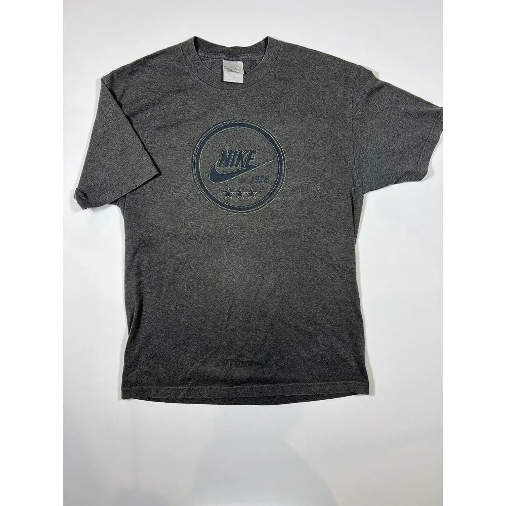 Nike Short Sleeve Early 2000's Vintage Size L T-shirt‎ Charcoal Gray